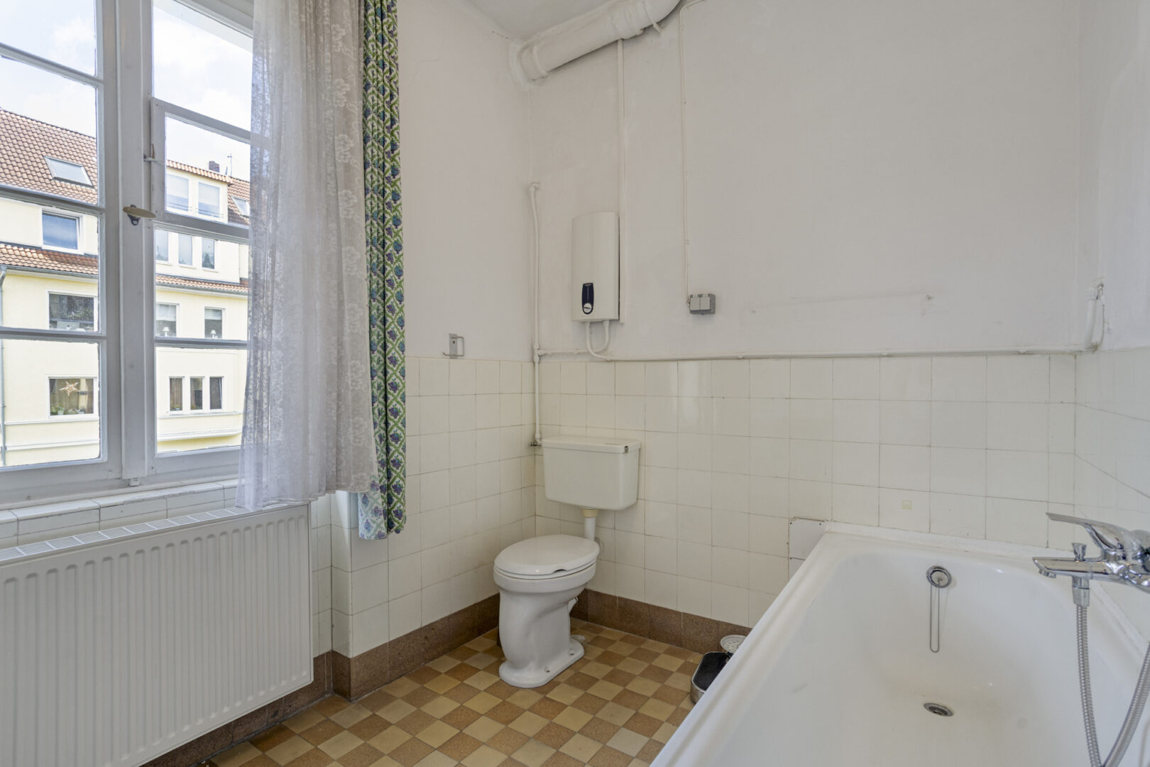 Fenster Bad 1.OG