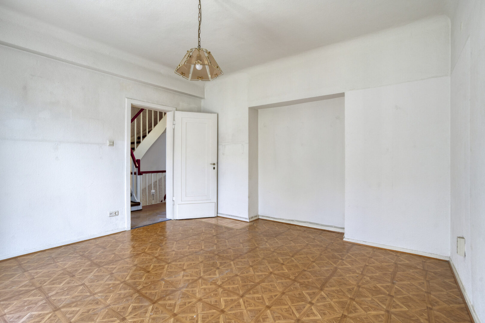 Schlafen 1. OG Straßenseite 2