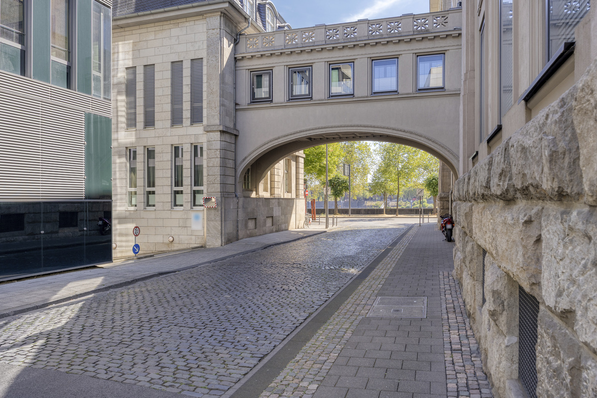 Weg zum Rhein
