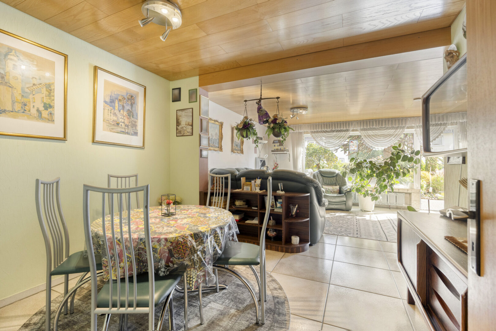 Essbereich – offen zum Wohnzimmer